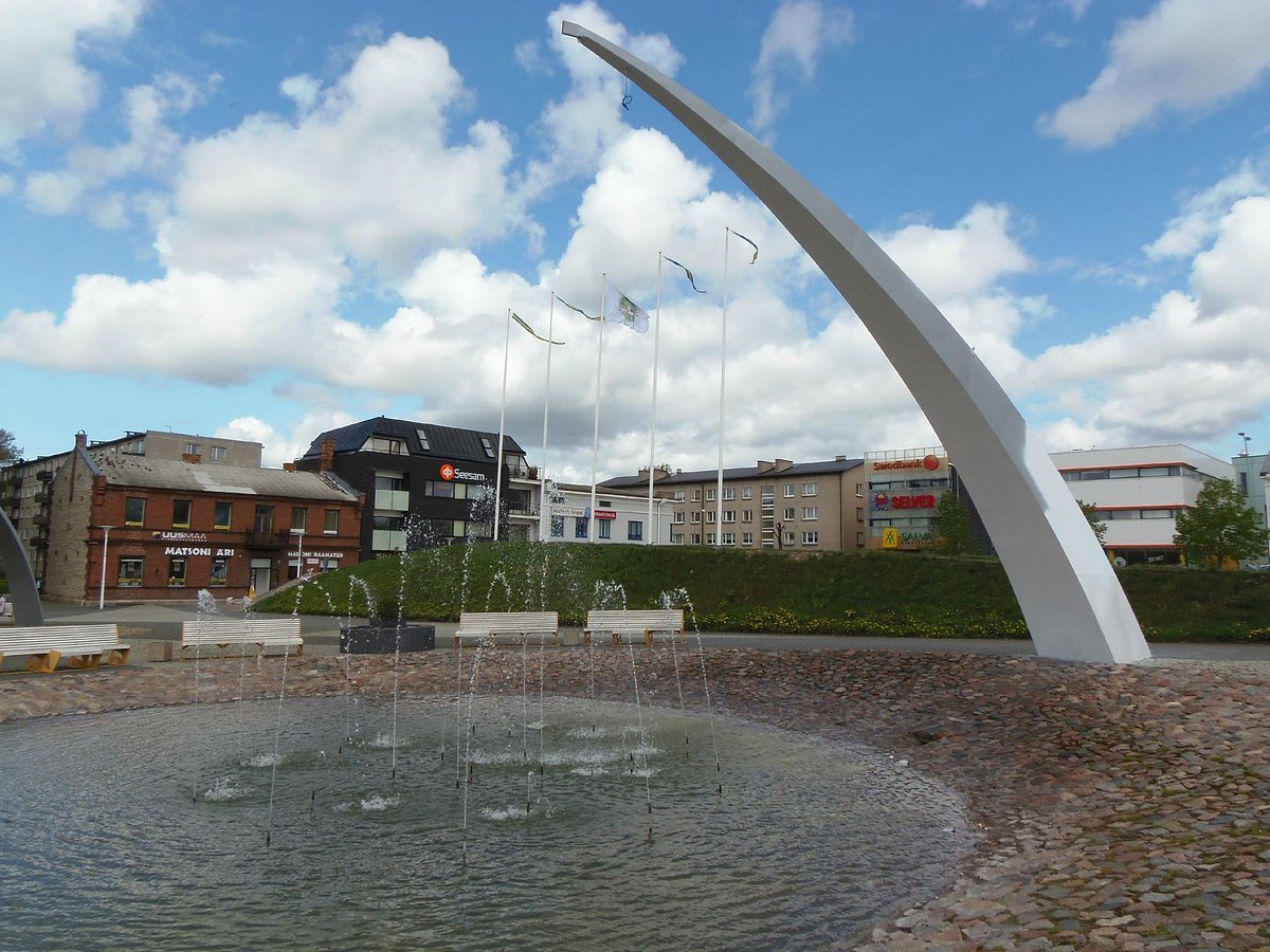 Rakvere's Central Square